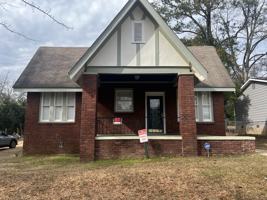 featured image of 1107 Lancaster St #NA