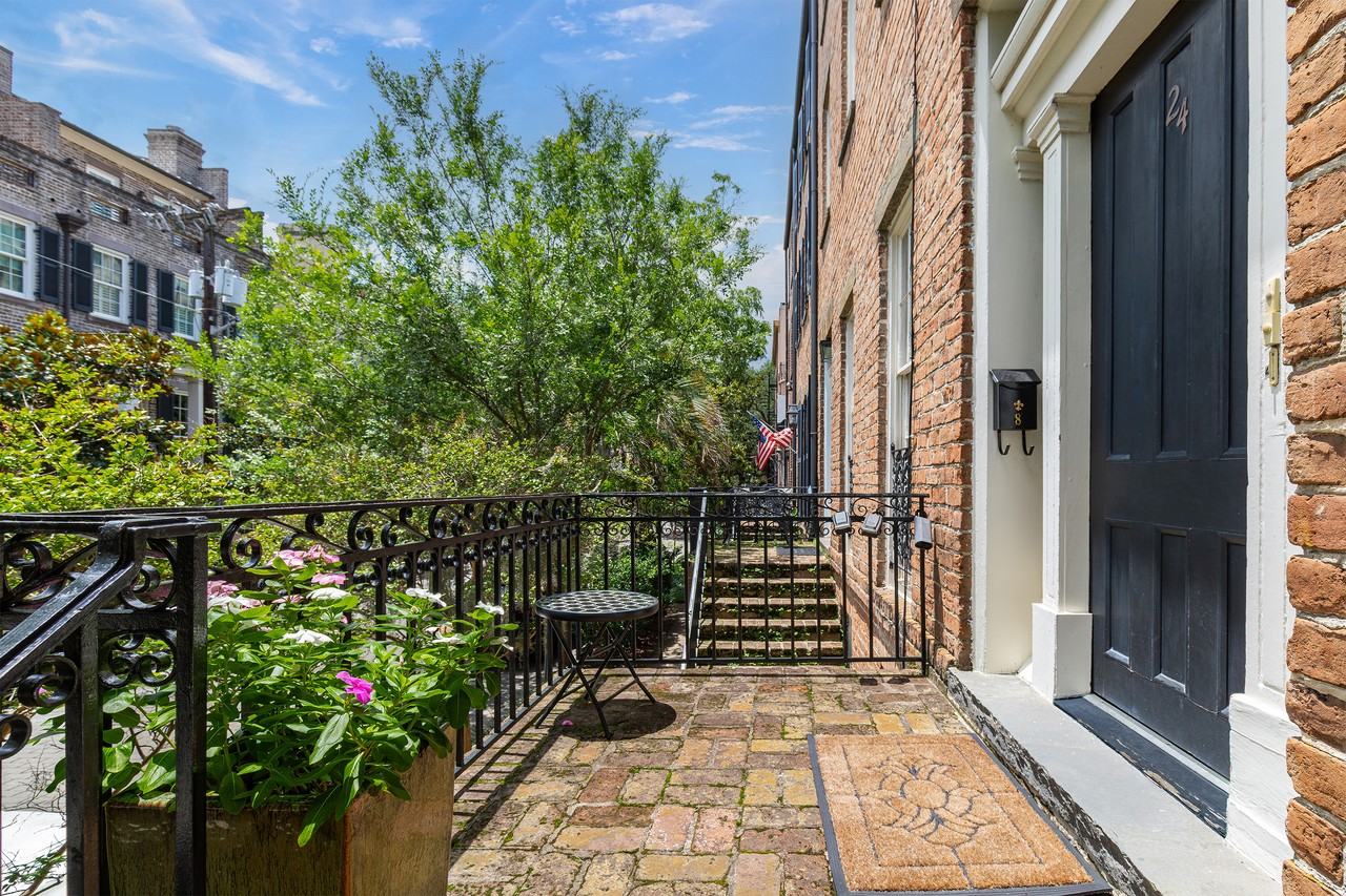 24 E Macon St #3 - Photo 5 of 21