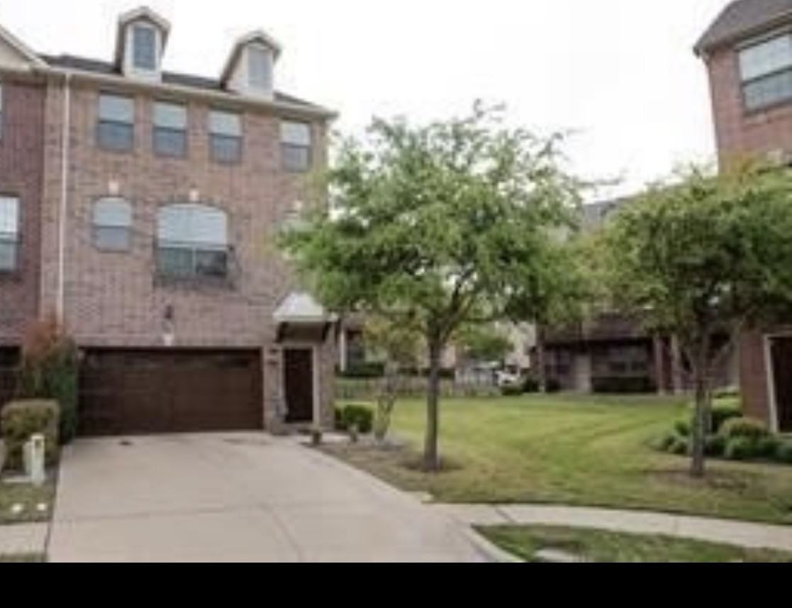 1421 Fox Run Dr #NA - Photo 4 of 32