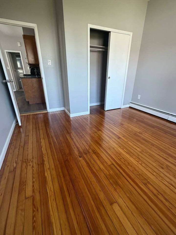 83 W 47th St #2 - Photo 5 of 8