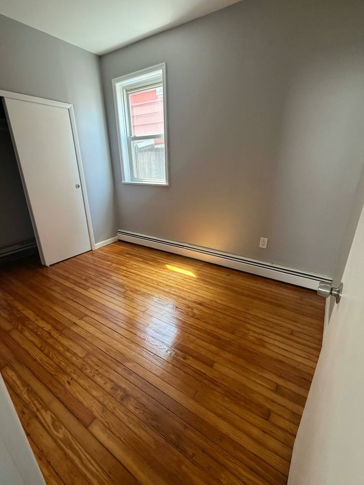 83 W 47th St #2 - Photo 7 of 8