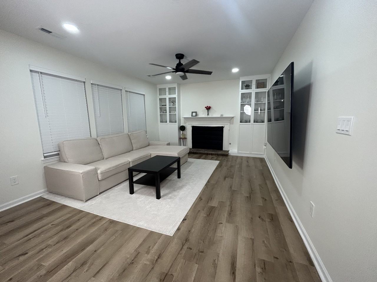 4015 Lake Charles Way #NA - Photo 2 of 18