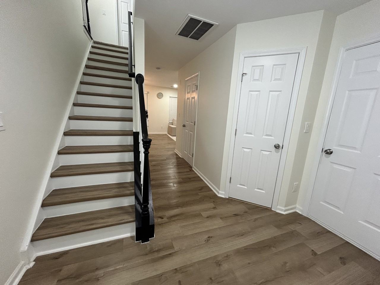 4015 Lake Charles Way #NA - Photo 7 of 18