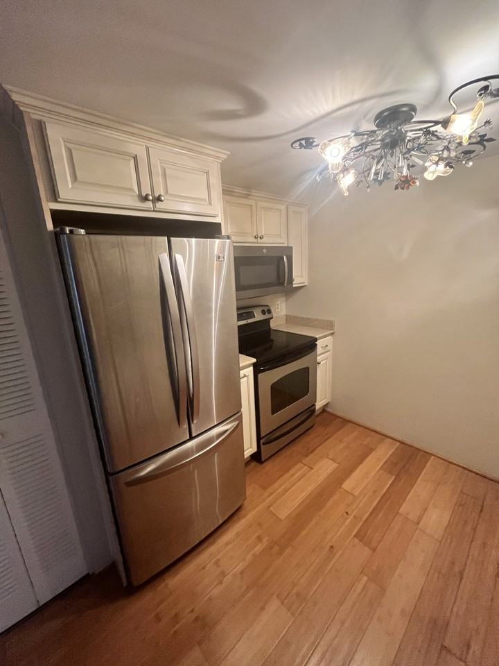49 Melrose St #7C - Photo 7 of 12