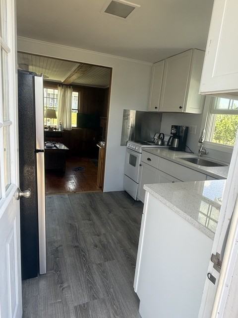29 Almy Ave #NA - Photo 4 of 13
