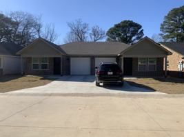 featured image of 111 Isabella St #111