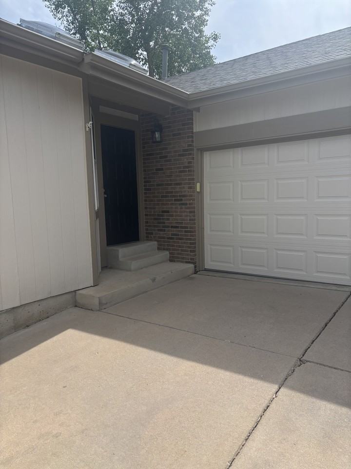 1184 Lily Ct #NA - Photo 3 of 17