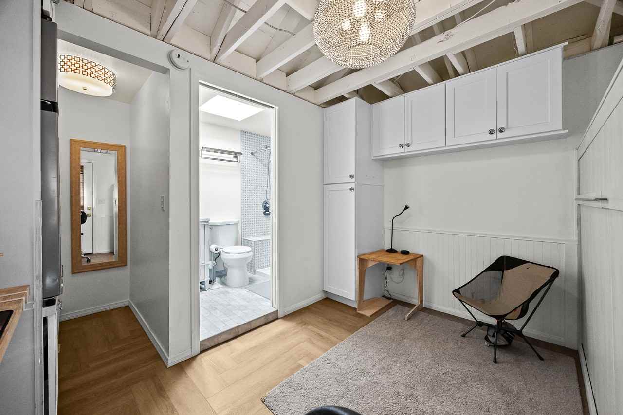 2100 Rose Villa St #NA - Photo 6 of 11
