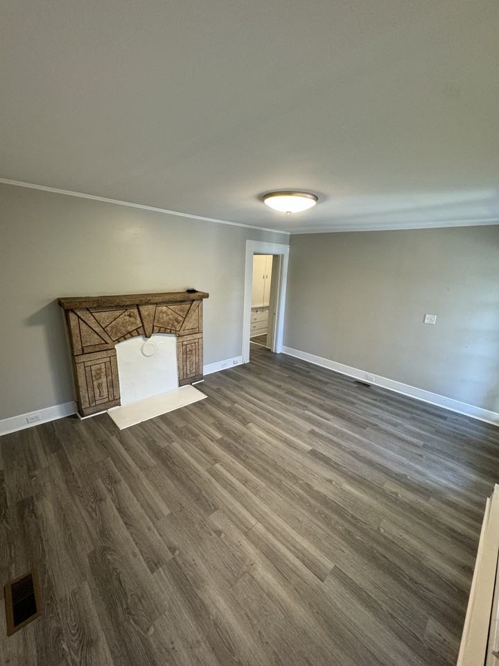 1106 Highland Ave #NA - Photo 4 of 15