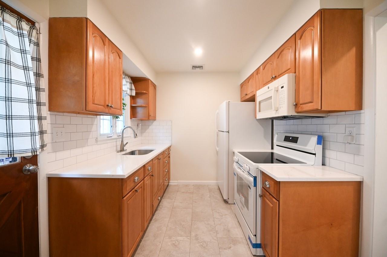 105 Daniel Dr #NA - Photo 6 of 19
