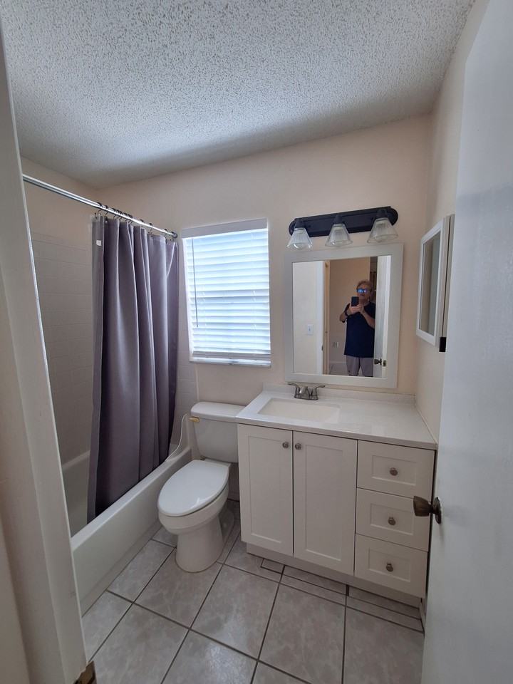 2910 Wainwright Ct - Photo 6 of 13