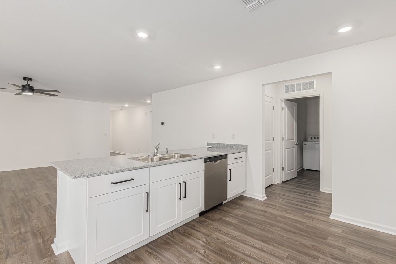 1402 E Peggy Dr #NA - Photo 4 of 19