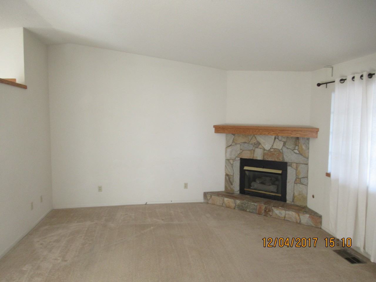 975 Adobe Dr #NA - Photo 3 of 11
