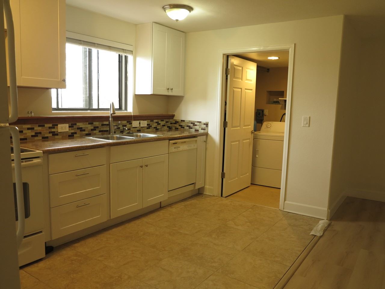 12266 N 3rd St - Photo 2 of 10