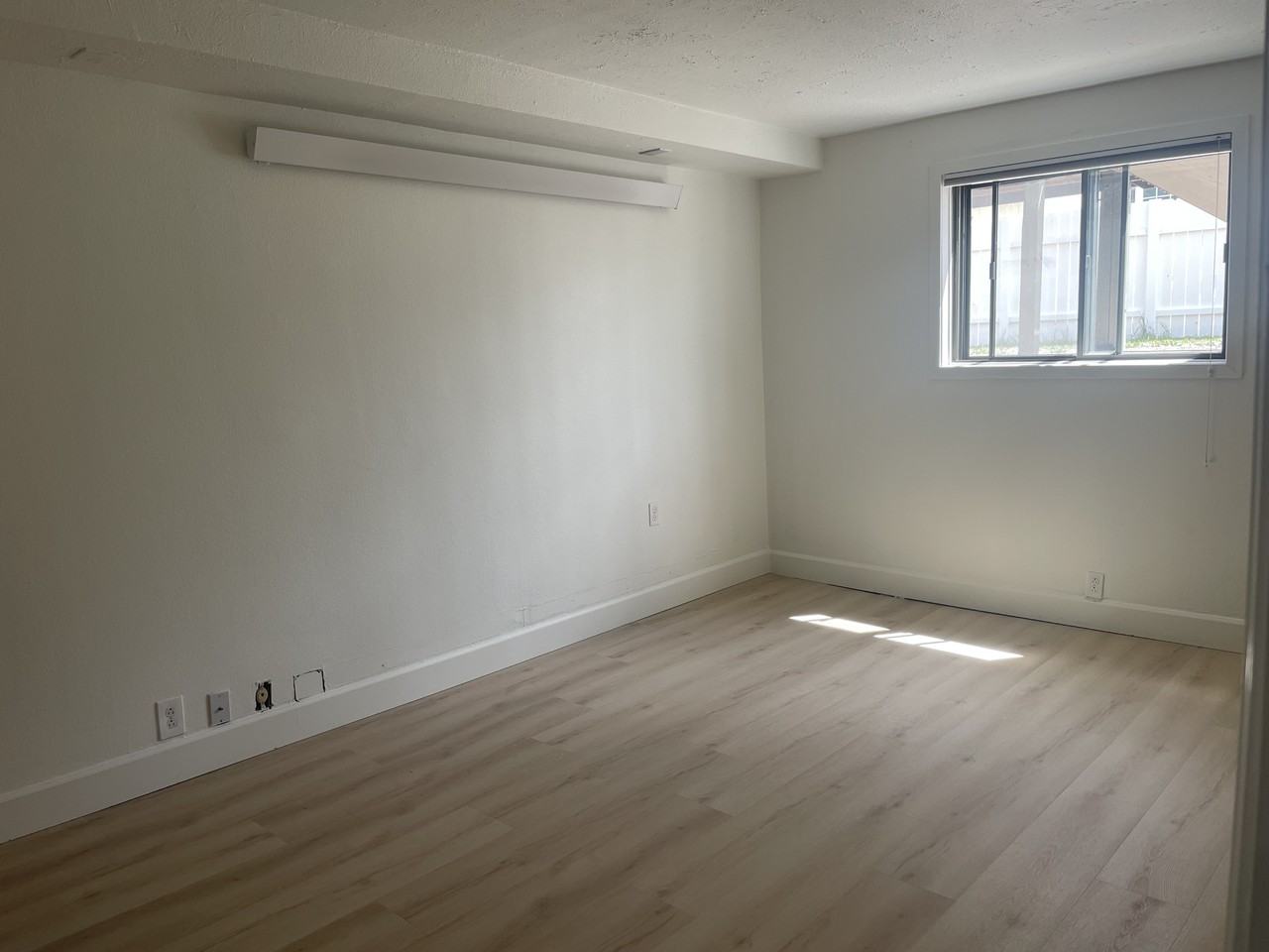 12266 N 3rd St - Photo 5 of 10