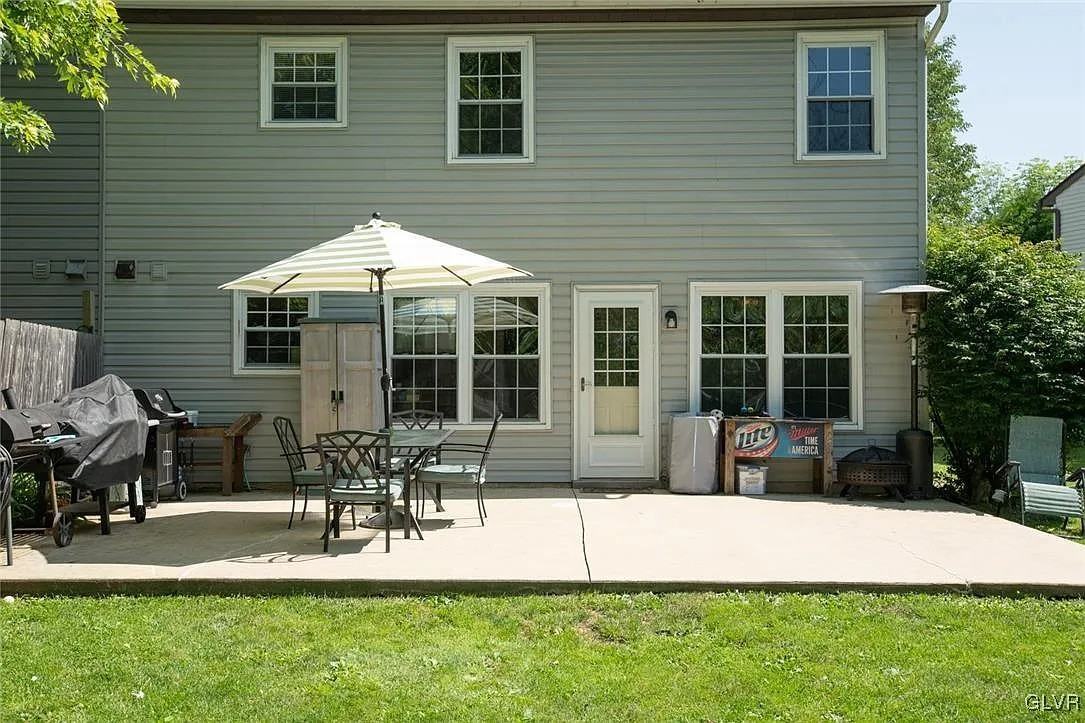133 Cypress Dr - Photo 6 of 13