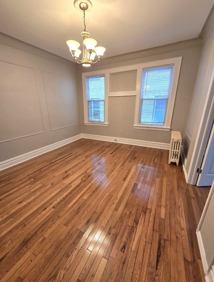 27 Colleen St #1R - Photo 4 of 13