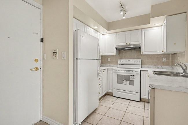 123 Omni Drive - Photo 5