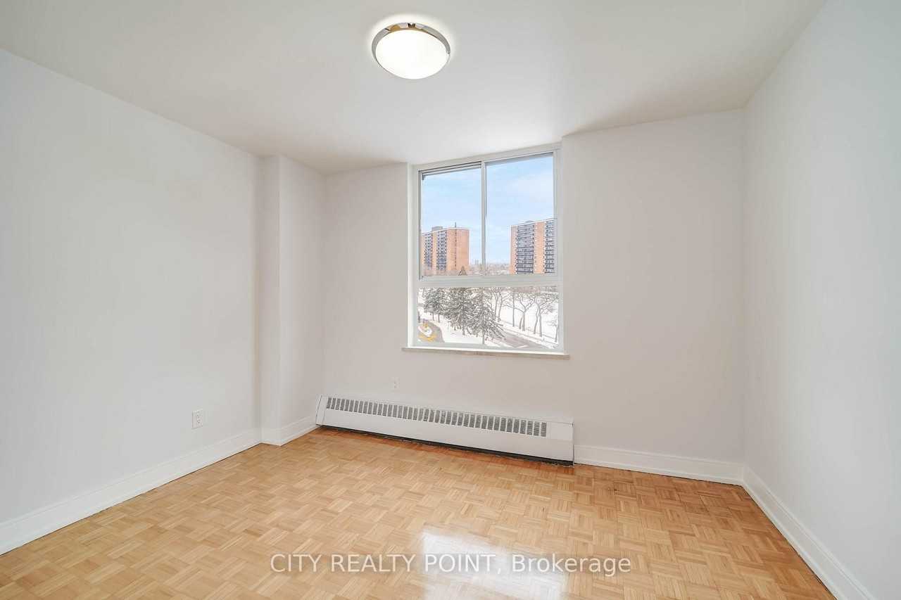 6200 Bathurst Street - Photo 11