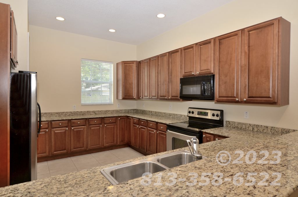408 N Hesperides St #0 - Photo 2 of 11