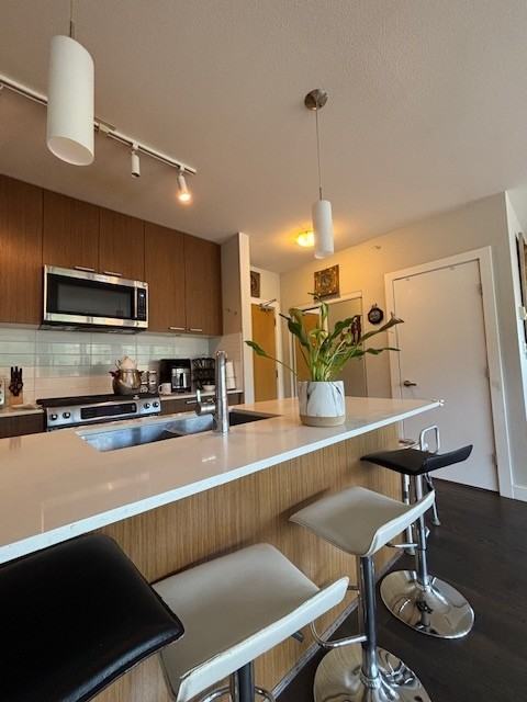 1330 Marine Drive #40x - Photo 3 of 5