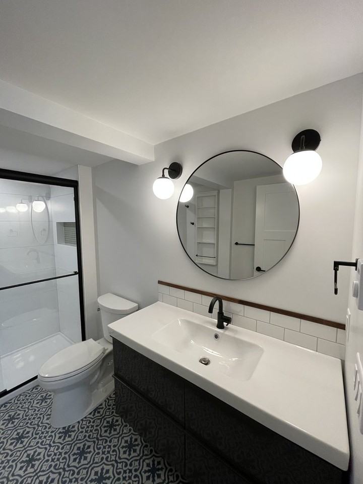 3615 Pender St E - Photo 2 of 13