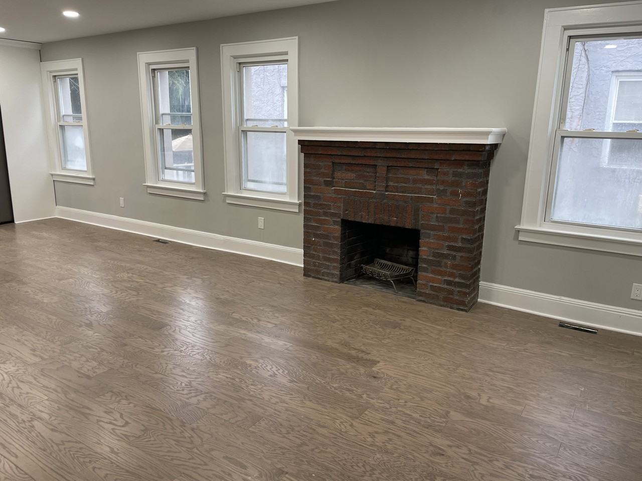 742 Central Avenue - Photo 4 of 15