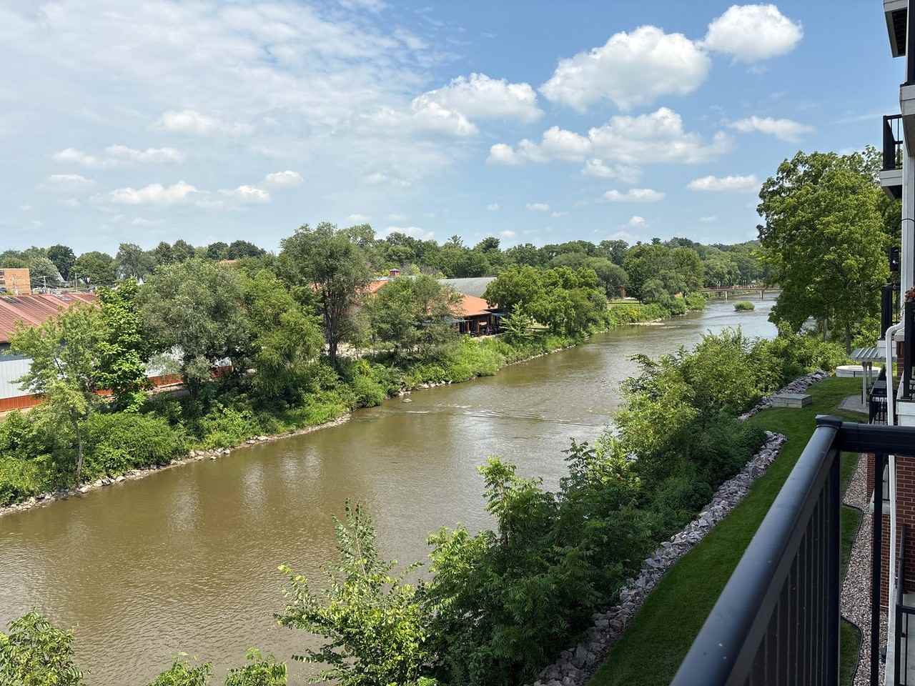 Rapid River Apartments - Photo 6 of 50