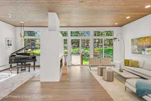 featured image of 55 Overlook Dr
