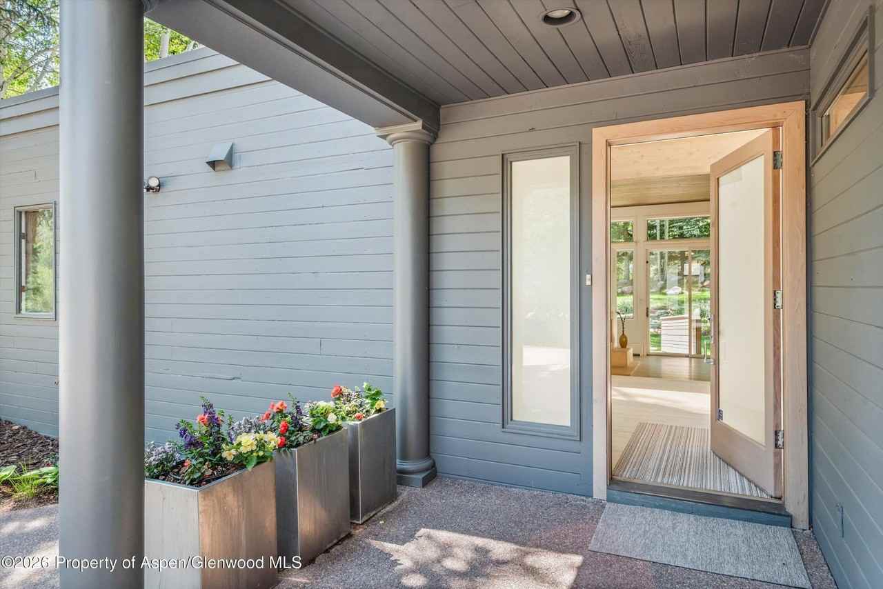 55 Overlook Dr - Photo 2 of 30