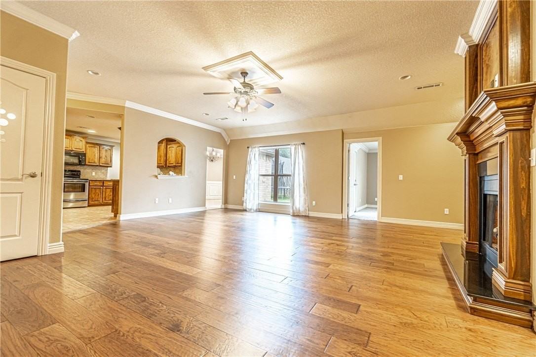1151 Torbay Trce - Photo 4 of 24
