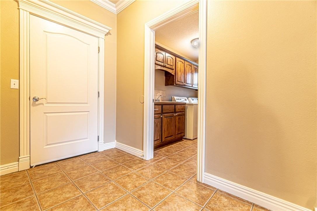 1151 Torbay Trce - Photo 5 of 24