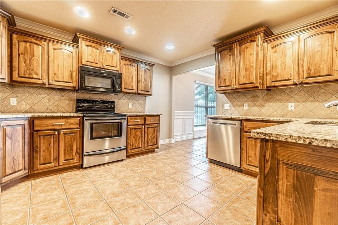 1151 Torbay Trce - Photo 7 of 24