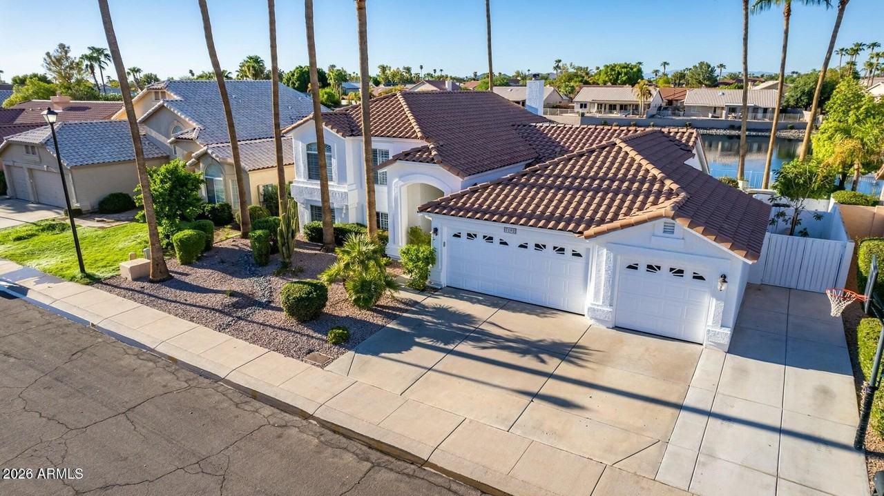 7192 W Kimberly Way - Photo 4 of 50