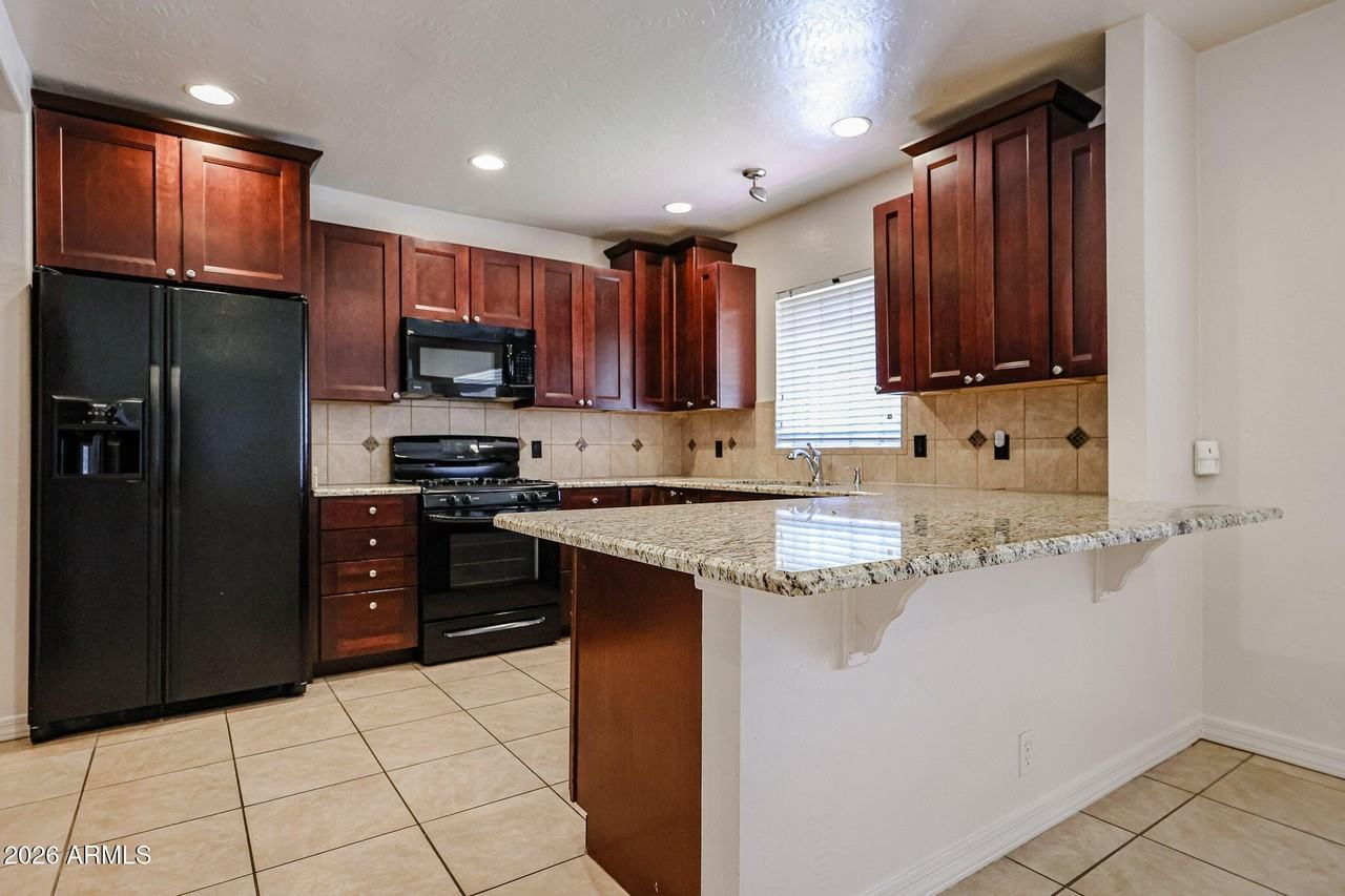 2616 N 8th St - Photo 7 of 23