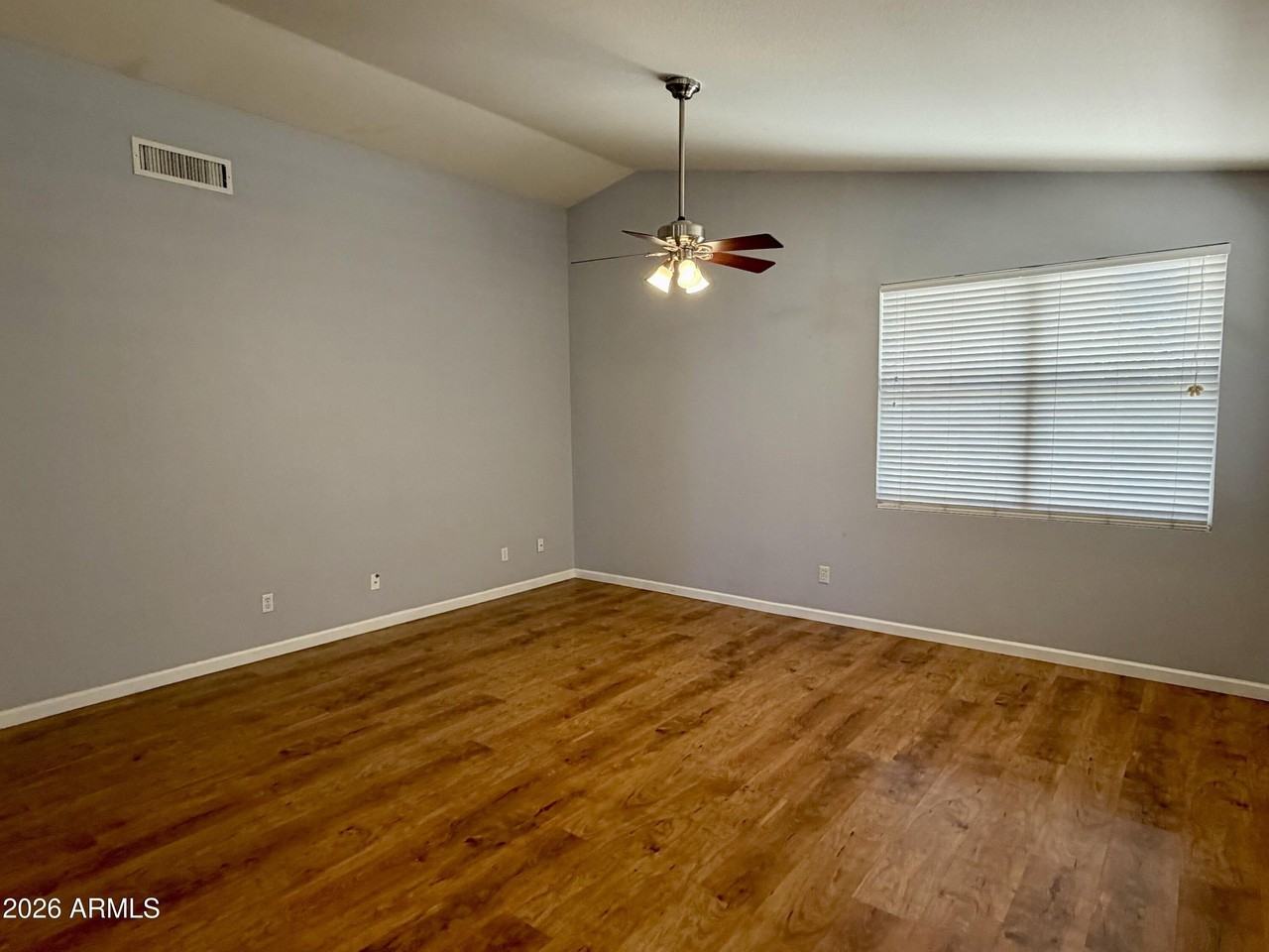 9340 S Margo Dr - Photo 4 of 13