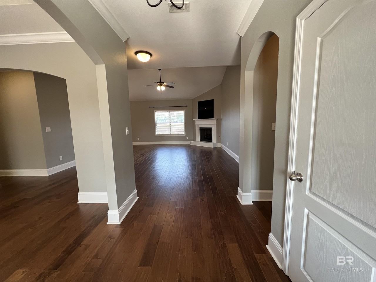 25360 Spindle Ln - Photo 2 of 16