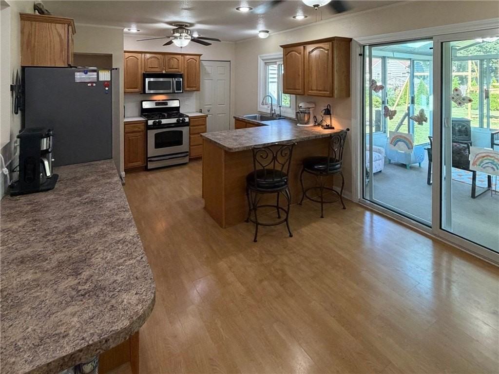 1060 Pixley Rd - Photo 2 of 23