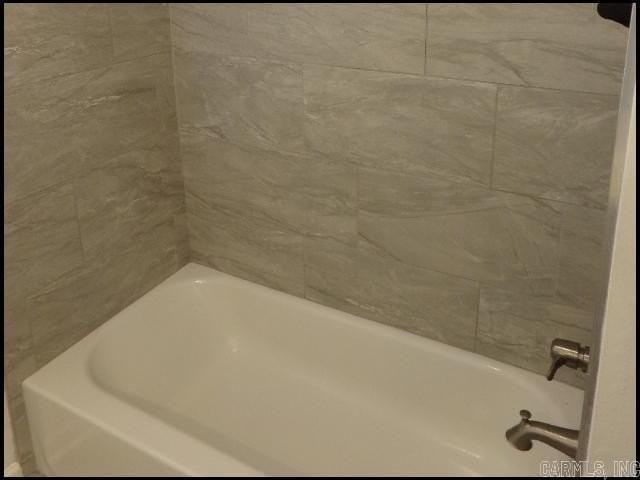 7202 Illinois St - Photo 7 of 13