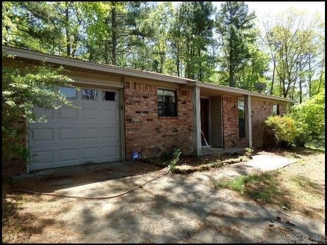 3915 Saint James Ct - Photo 2 of 15
