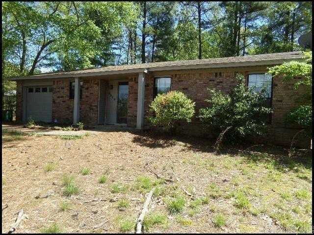 3915 Saint James Ct - Photo 3 of 15