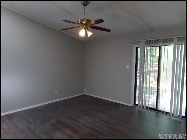 3915 Saint James Ct - Photo 4 of 15