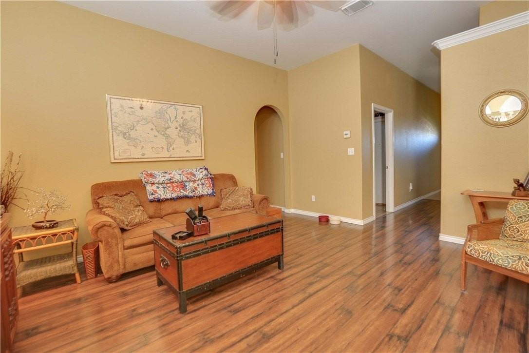 2317 Tropical Wind Dr - Photo 5 of 13