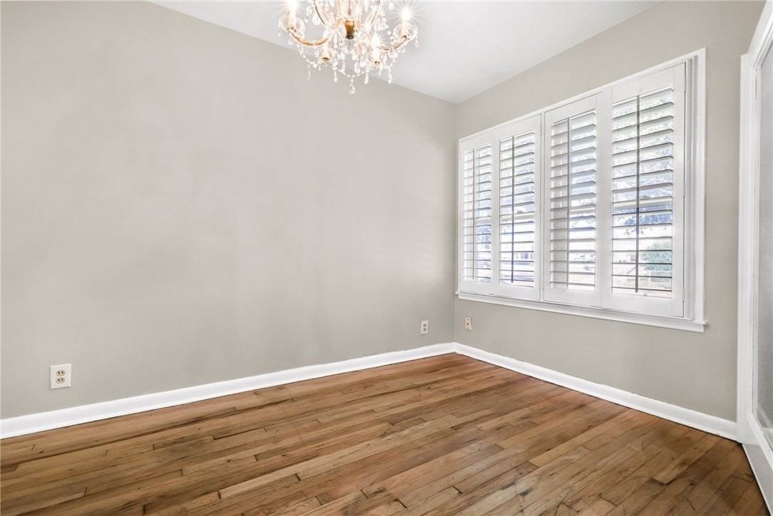 1226 Zarsky Dr - Photo 4 of 24