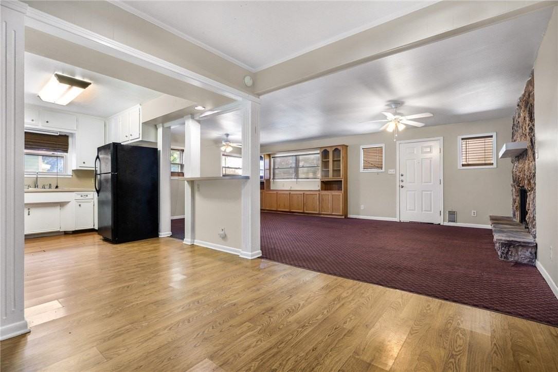 1226 Zarsky Dr - Photo 5 of 24