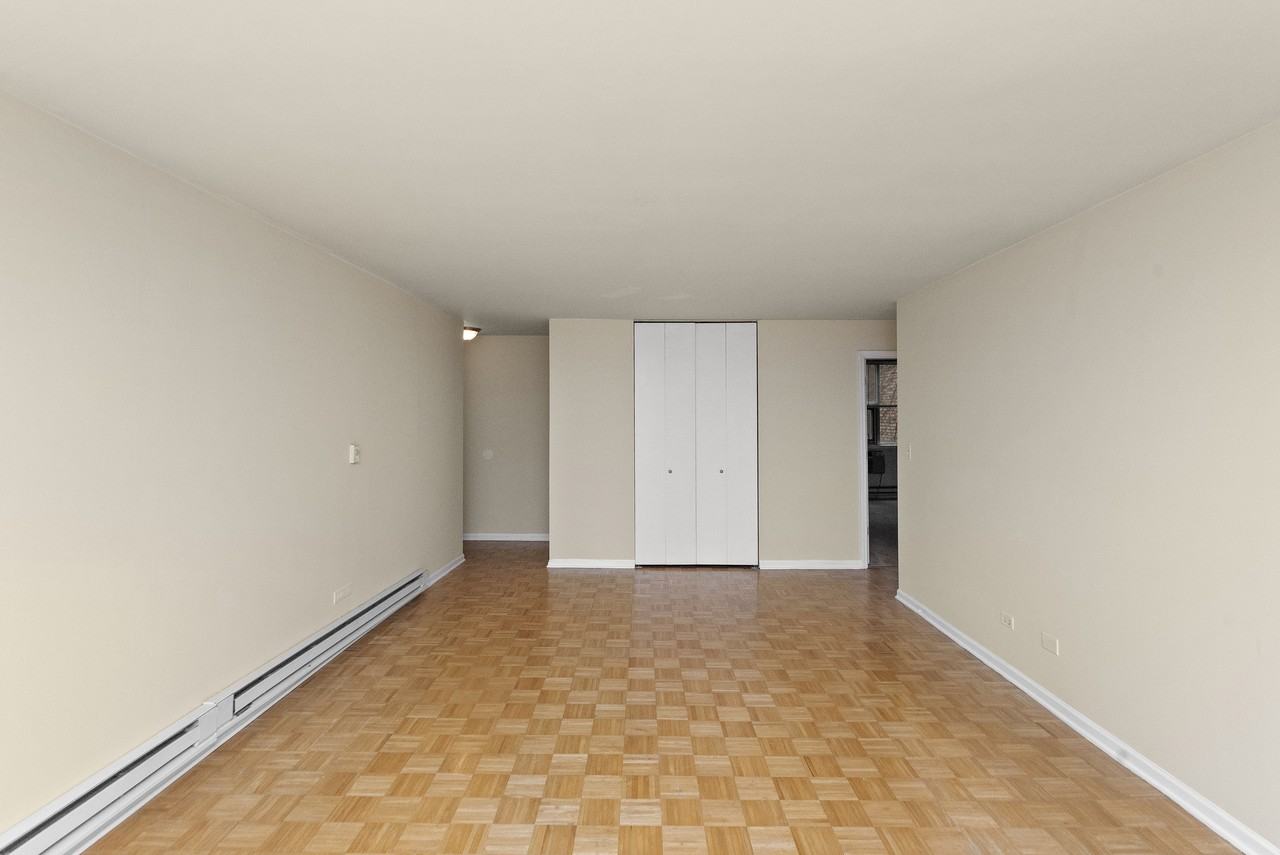 1446 N Dearborn St #C4 - Photo 5 of 8