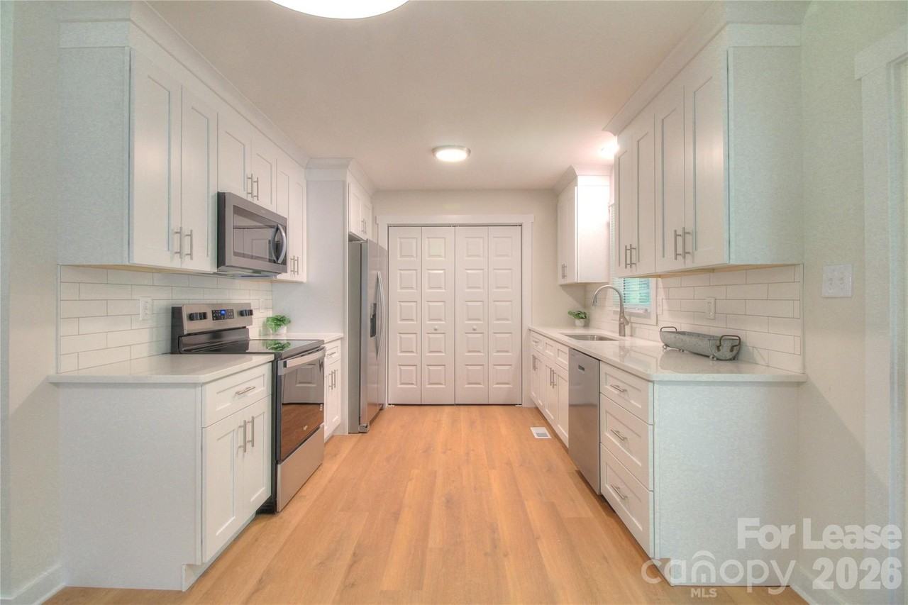 616 Anne Ave - Photo 2 of 23