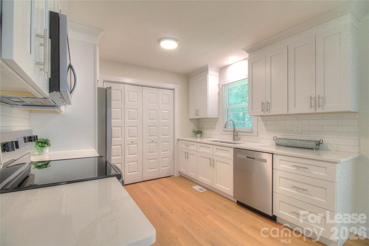 616 Anne Ave - Photo 3 of 23