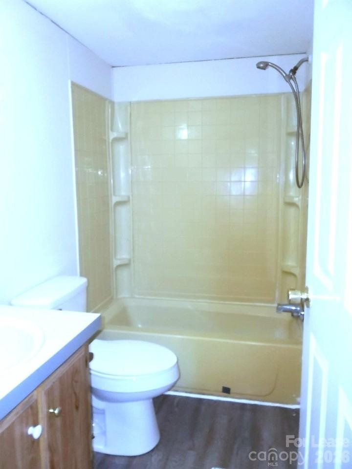146 Thornwood Ln - Photo 7 of 12