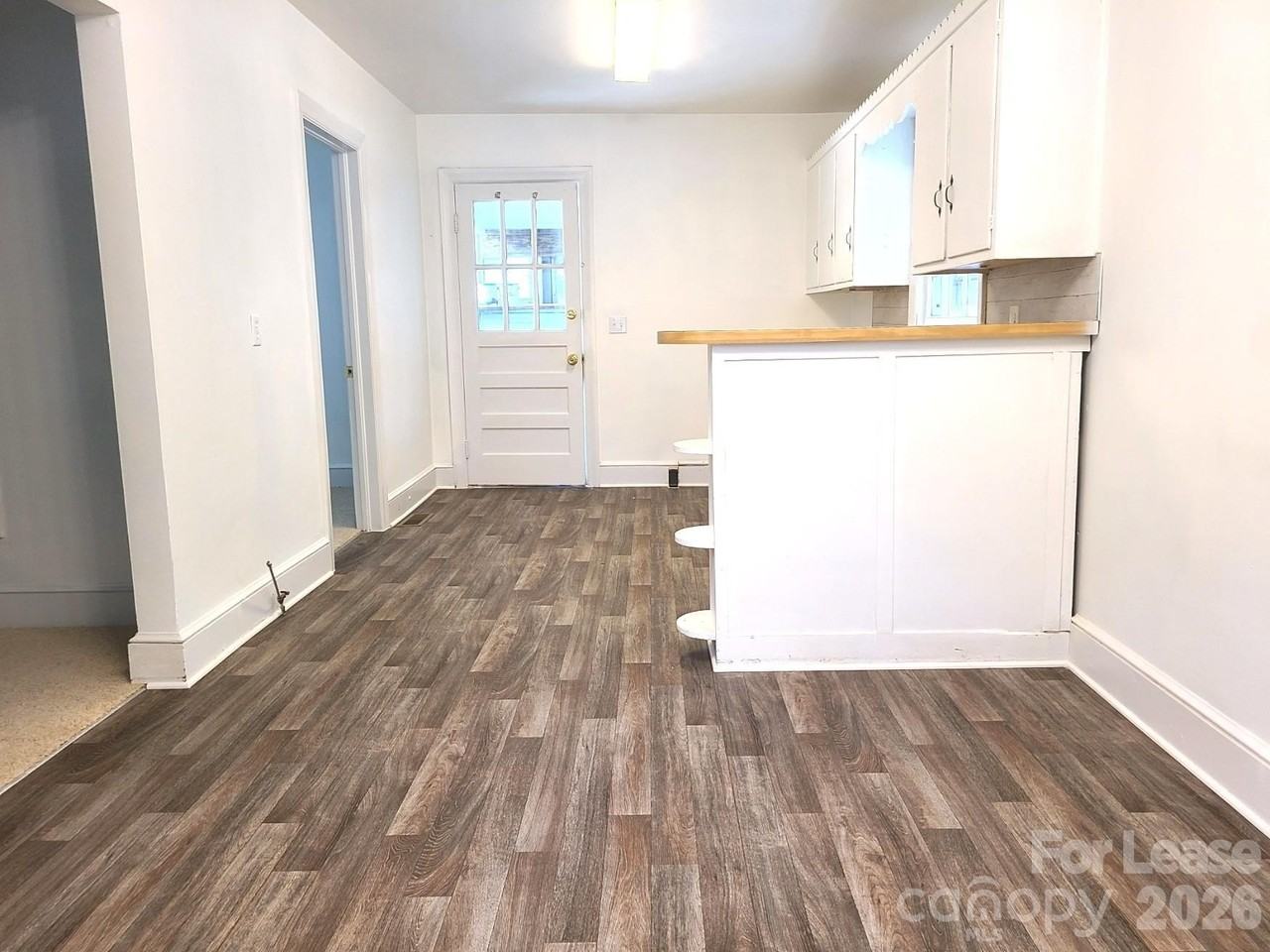 206 N Cloudman St - Photo 5 of 11